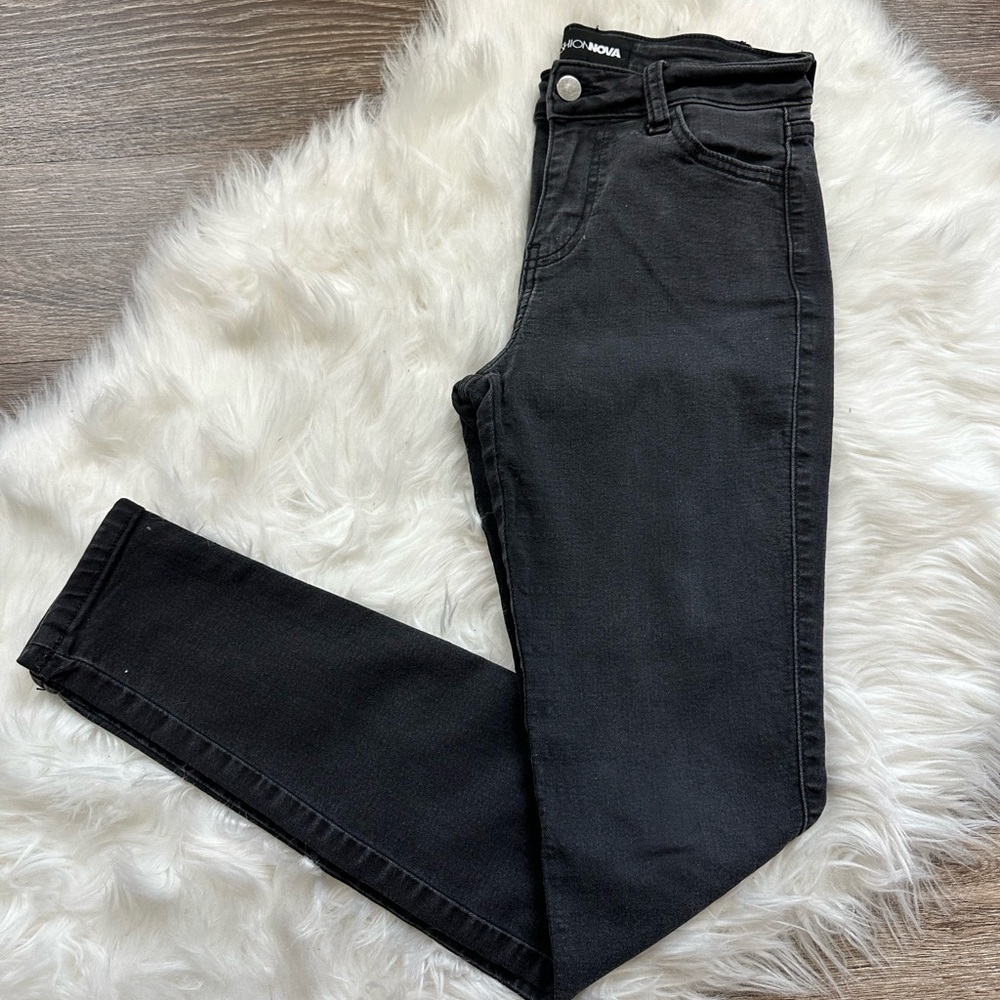 Black Women's Skinny Jeans